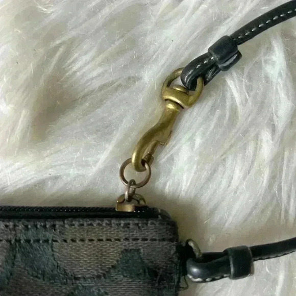 EUC Coach Signature Canvas Logo Zip Closure Wristlet - Black, Leather Corners - Picture 6 of 11